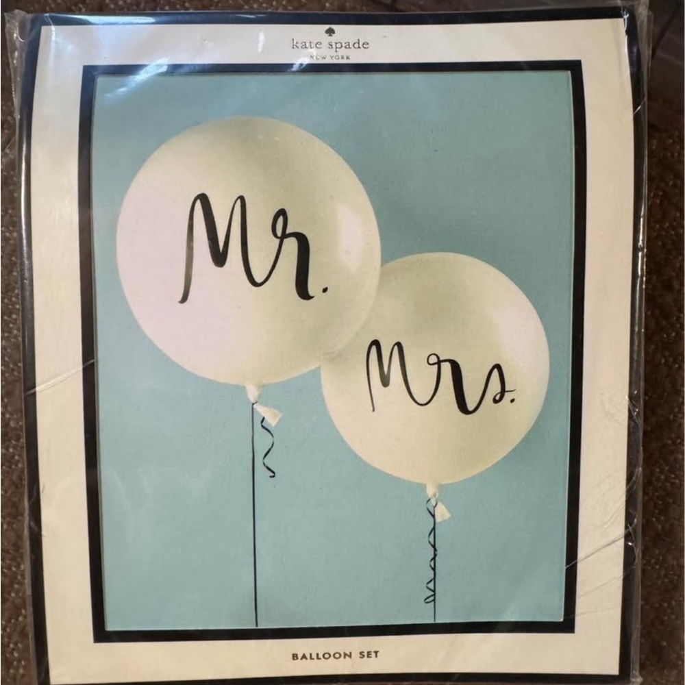 Kate Spade Mr & Mrs Wedding balloon set